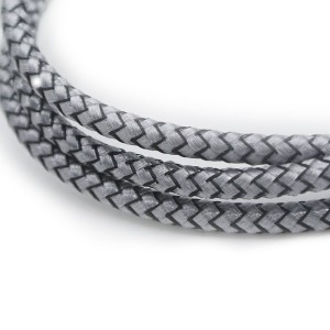 Pormenor del Cable USB 4 en 1 de 1m