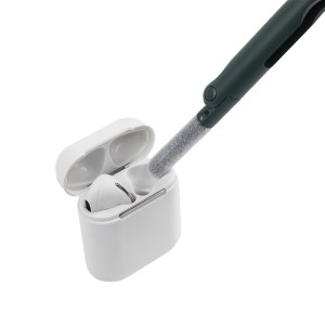 Kit de Limpeza 7 em 1 a limpar a caixa